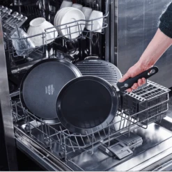 GreenPan Pannenkoekenpan Essentials - Zwart - ø 24 Cm - Keramische Anti-aanbaklaag -Keuken Kwaliteitswinkel 28657464abfd1bb6ae5e9eb35e512a20fba20436 GP ESS BA Bd DWS Lifestyle a