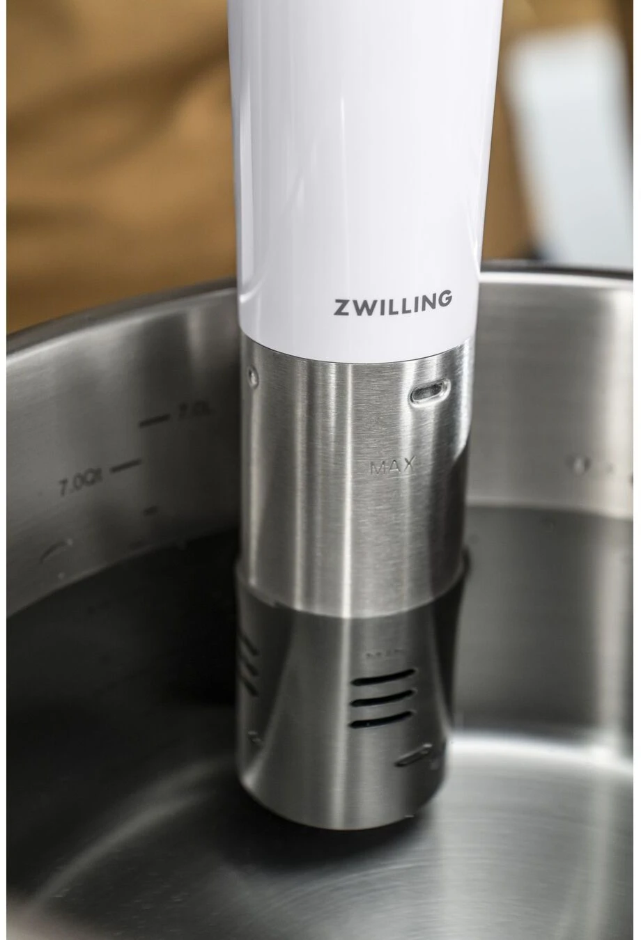 Zwilling Sous Vide Stick Enfinigy - Nauwkeurige Temperatuurinstelling - IPX7 Waterproof - Zilver/Wit 7 Zwilling Sous Vide Stick Enfinigy - Nauwkeurige Temperatuurinstelling - IPX7 Waterproof - Zilver/Wit - Afbeelding 7