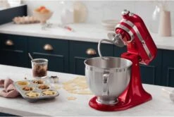 KitchenAid Keukenmachine Artisan - Kantelbare Kop - Appelrood - 4.8 Liter - 5KSM175PSEAC 9 KitchenAid Keukenmachine Artisan - Kantelbare Kop - Appelrood - 4.8 Liter - 5KSM175PSEAC -Keuken Kwaliteitswinkel 8597015012305B15D 2 1