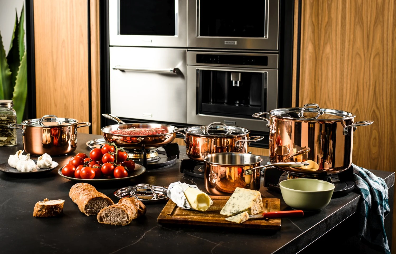 DUCQ Pannenset (Kookpan ø 18 / 20 / 20 Cm + Steelpan ø 16 Cm) + Deksels - Koper - 4 Delige Set 2 DUCQ Pannenset (Kookpan ø 18 / 20 / 20 Cm + Steelpan ø 16 Cm) + Deksels - Koper - 4 Delige Set - Afbeelding 2