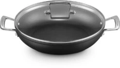 Le Creuset Hapjespan Met Deksel - Les Forgées TNS - ø 28 Cm / 3.2 Liter - Standaard Anti-aanbaklaag -Keuken Kwaliteitswinkel LC 20190624 ZS PS FS 51107280010502 002