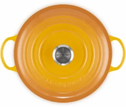 Le Creuset Braadpan Signature - Marmite - Nectar - ø 26 Cm / 4.1 Liter -Keuken Kwaliteitswinkel LC 20220721 HL PS FS 21114266724430 004