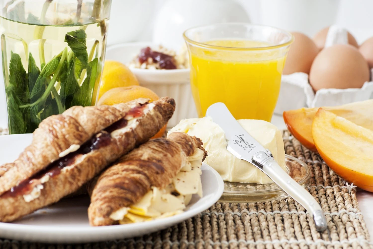 Laguiole Style De Vie Botermessen Parelmoer - 4 Stuks 2 Laguiole Style De Vie Botermessen Parelmoer - 4 Stuks - Afbeelding 2