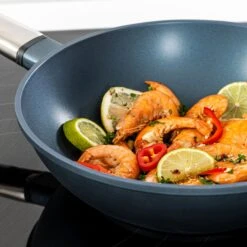 Westinghouse Wokpan Performance - Bravery Blue - ø 28 Cm - Standaard Anti-aanbaklaag -Keuken Kwaliteitswinkel WCCW0095028BL 14