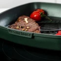 Westinghouse Grillpan Performance - Gracious Green - 28 X 28 Cm - Standaard Anti-aanbaklaag 13 Westinghouse Grillpan Performance - Gracious Green - 28 X 28 Cm - Standaard Anti-aanbaklaag -Keuken Kwaliteitswinkel WCFP0095G28SG 9