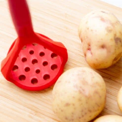 Colourworks Aardappelstamper Rood - 25 Cm -Keuken Kwaliteitswinkel an6vy1cicb8glkczpvwv 30813