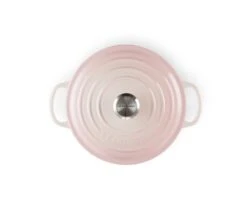 Le Creuset Braadpan Signature - Shell Pink - ø 24 Cm / 4.2 Liter -Keuken Kwaliteitswinkel le creuset sginature braadpan shell pink 24cm 1
