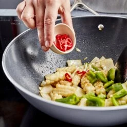 Demeyere Wokpan Alu Pro 5 - Ceraforce - ø 30 Cm - Keramische Anti-aanbaklaag -Keuken Kwaliteitswinkel pdp masonry content demeyere alu pro 5 wok heats up quickly