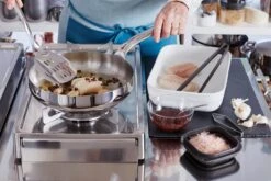 Sambonet Serveerpincet Zwart -Keuken Kwaliteitswinkel sambonet serveerpincet zwart sfeer