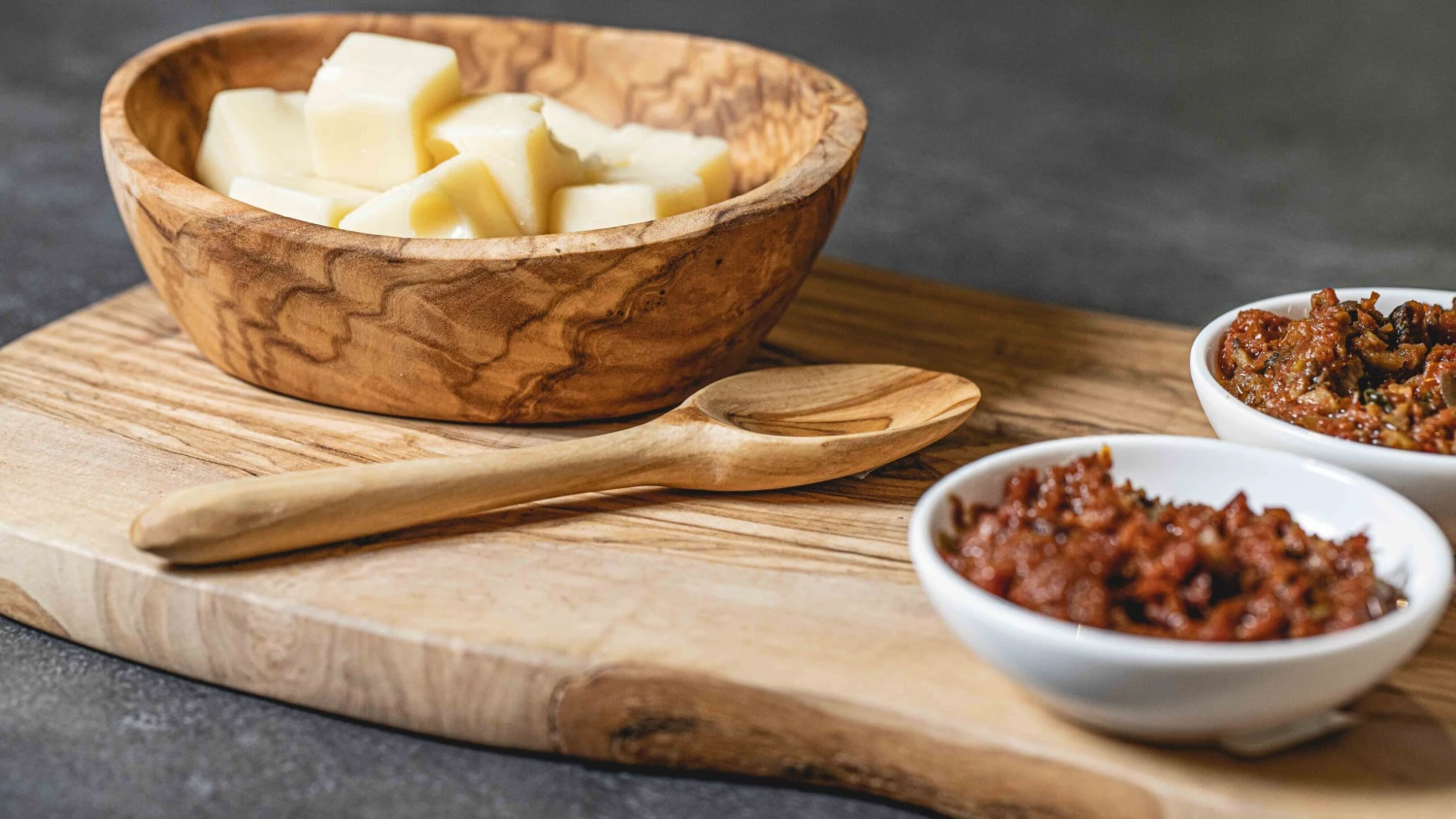 Jay Hill Sauslepel Tunea - Olijfhout - 30 Cm 5 Jay Hill Sauslepel Tunea - Olijfhout - 30 Cm - Afbeelding 5