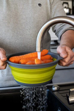 Colourworks Vergiet Groen - ø 24 Cm -Keuken Kwaliteitswinkel v8ssf8euoffv2hxvykop 04587